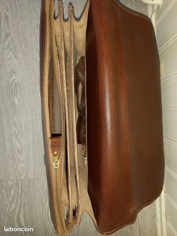 Grand cartable tout cuir vintage année 1970 (image 2)