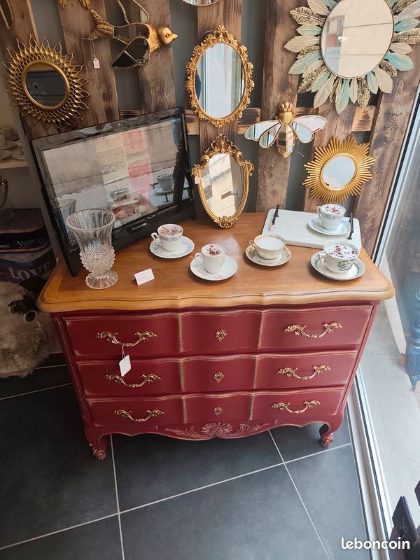 (Vendue) Commode arbalète Louis XV (image 8)