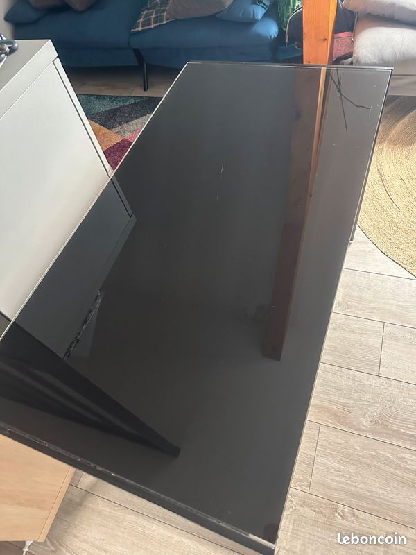 Bureau (image 1)