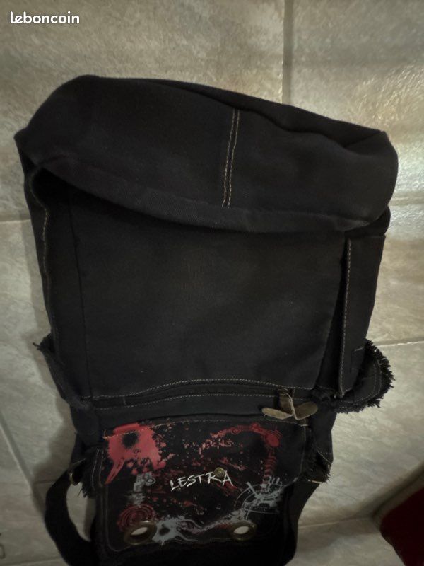 Sac bandoulière noir LESTRA pour collège ou lycée Accessoires