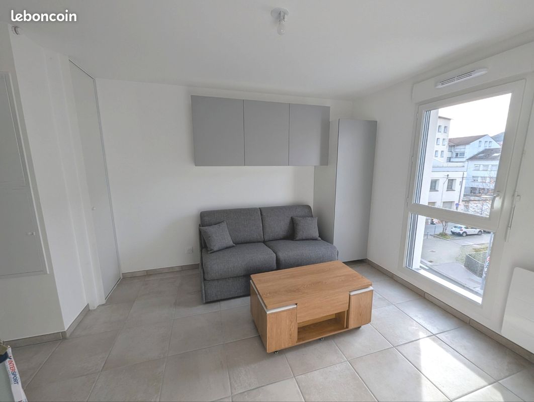 Appartement 1 pièce 19 m² · à Saint-Étienne · 19 m² · 450 €