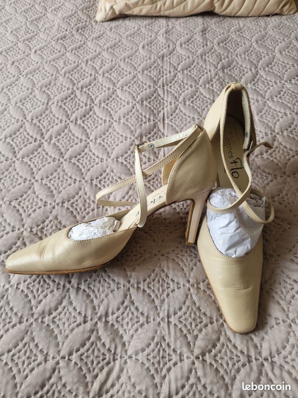 Chaussures Femme Nu-pieds AGNES FLO - Pointure 36 - Marron - Talon élégant - Presque Neuves