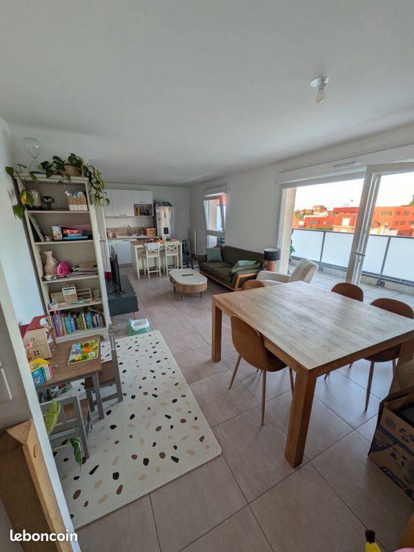 Appartement 4 pièces 76 m² · à La Madeleine · 76 m² · 990 €/mois