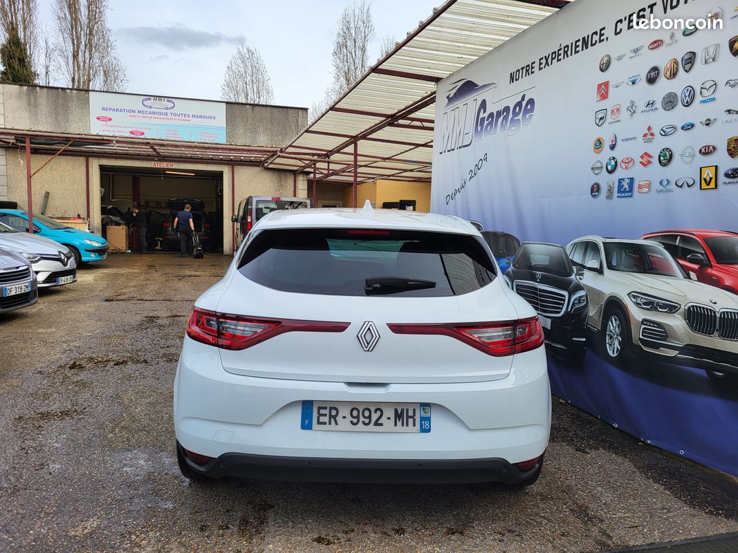 RENAULT MEGANE 1.2 TCE 100ch Energy S/S Limited (image 4)
