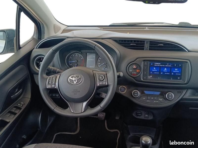 Toyota Yaris 70 VVT-i Design Y20 5p RC19 (image 12)