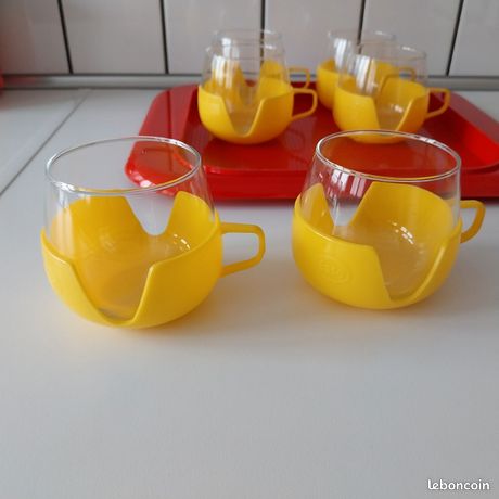 Tasses Et Soucoupes Vintage Arcoroc Publicitaires Esso Octogonales - Lot Ancien, Noir