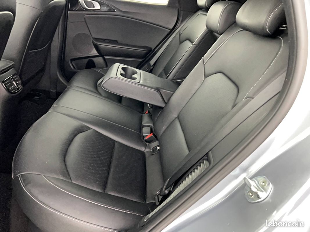 KIA XCeed 1.6 GDi Hybride Rechargeable 141ch DCT6 Premium (image 24)