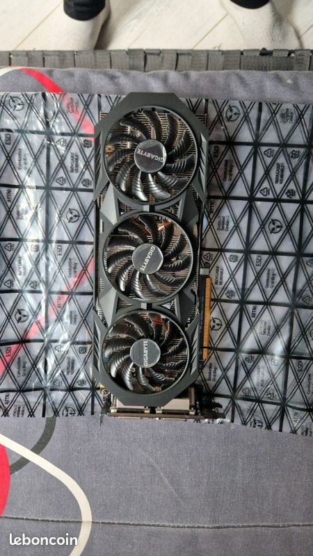Windforce Rx 970 GTX 970 Windforce OC - Accessoires informatique