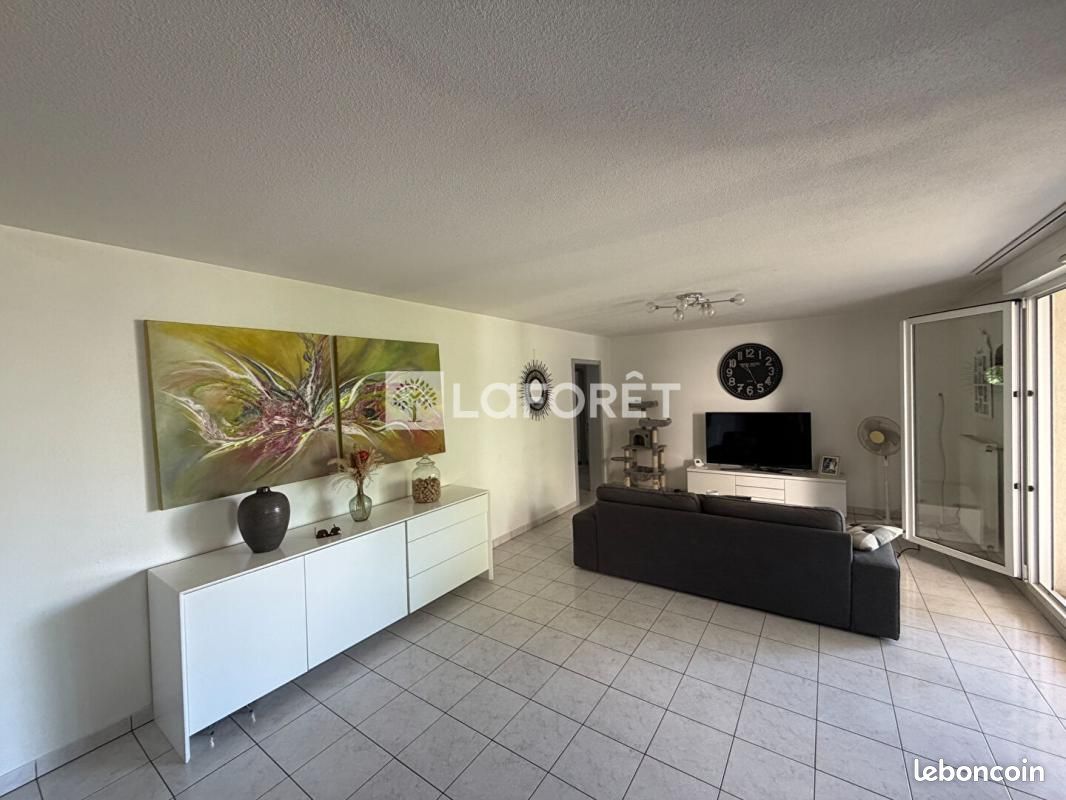 Appartement 4 pièces 82 m² · à Saint-Louis · 82 m² · 259 400 €