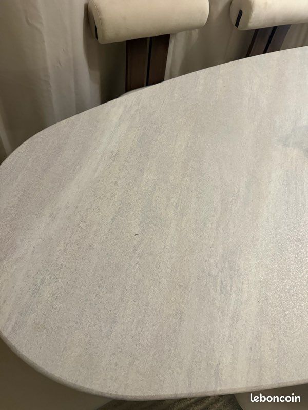 Table effet travertin (image 4)