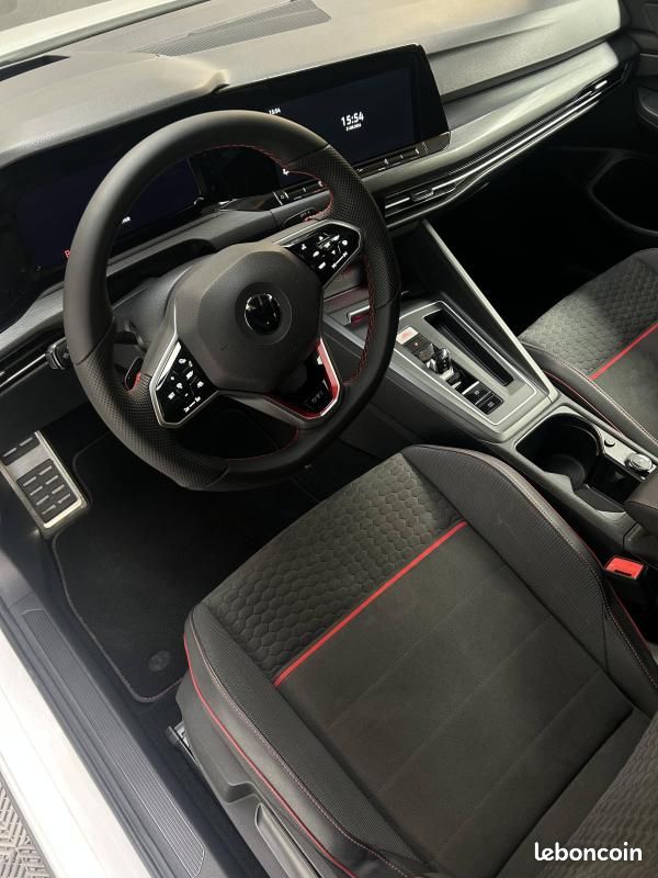 Volkswagen Golf VIII 2.0TSI 300ch GTI Clubsport DSG7 (image 9)
