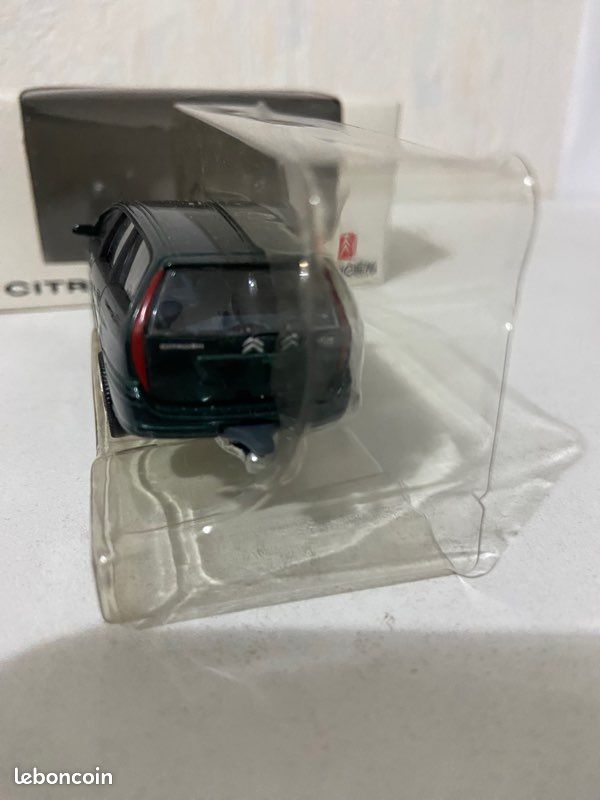 Miniature Voiture Norev 1/64 Citroën C5 Break Verte – Occasion – Échelle 3 Pouces