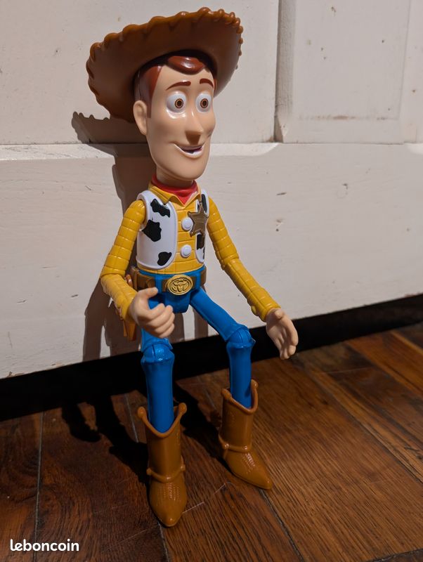 Figurine Woody interactive parlante de Toy Story Jeux Jouets