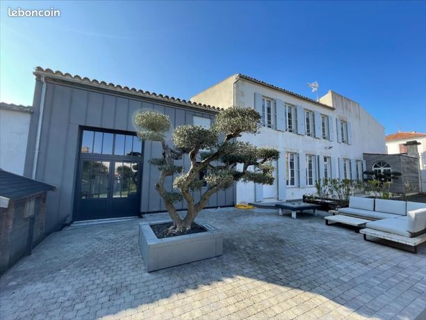 Maison 6 pièces 236 m²