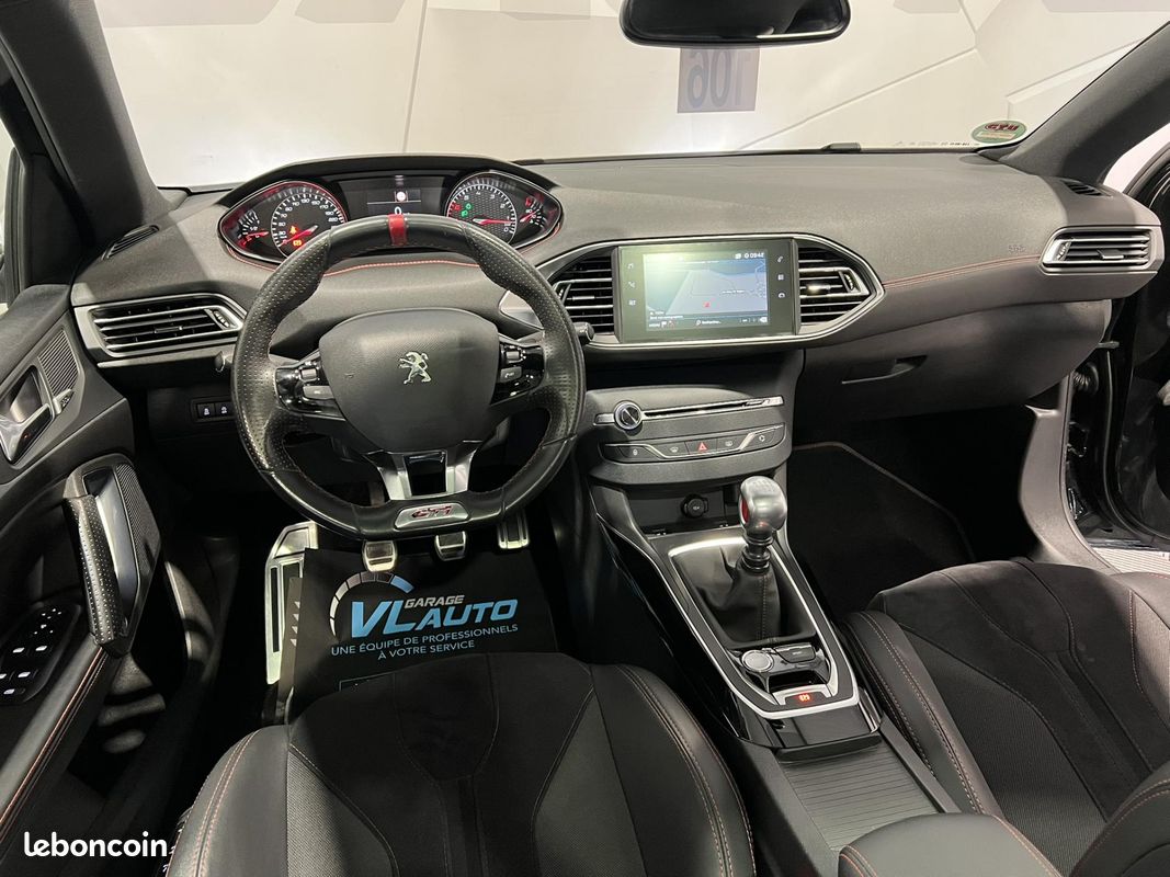 PEUGEOT 308 1.6 THP 270ch S&S BVM6 GTi by PEUGEOT SPORT (image 12)