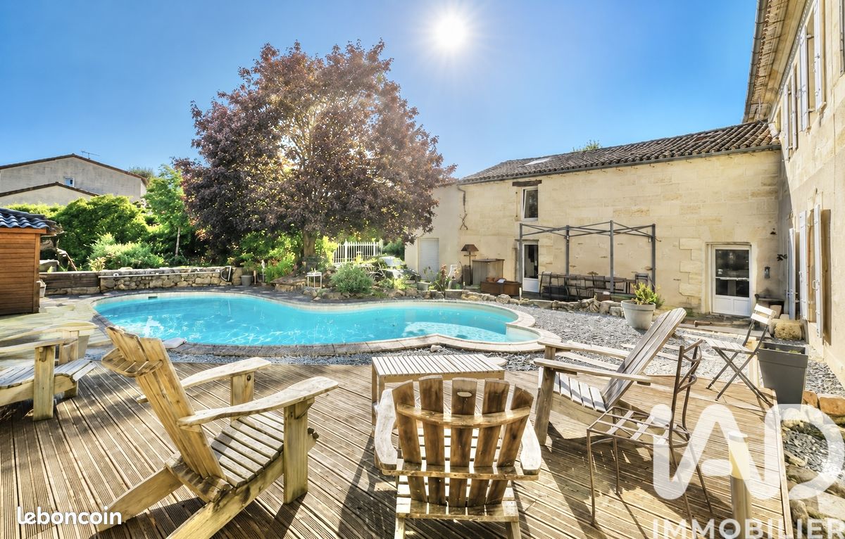 Maison 7 pièces 252 m² · à Beychac-Et-Caillau · 252 m² · 465 000 €
