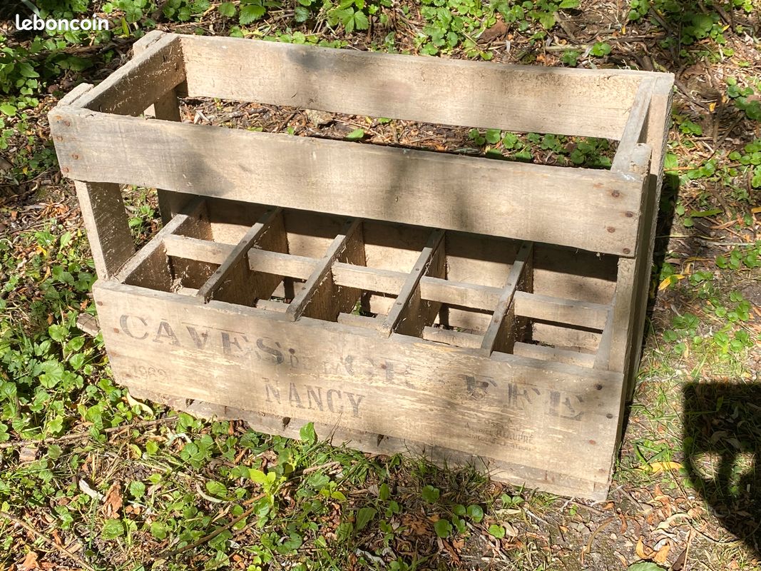 Casier à bouteilles ancien (image 1)