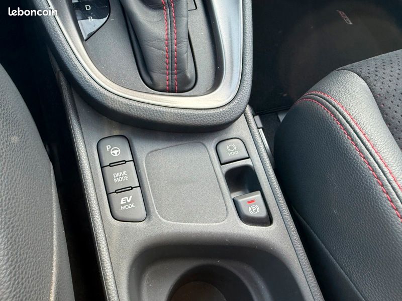Toyota Yaris Cross Hybride 1.5 HYBRID 116H GR SPORT AUTO Pack (image 16)