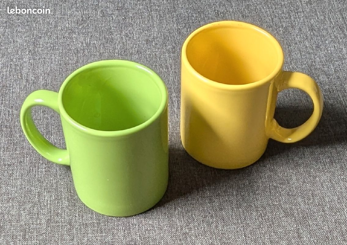 Lot de 2 mugs ( jaune et vert) / Hauteur 9,5 cm - Diamètre 8 cm (image 2)