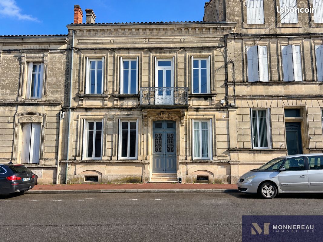 Maison 6 pièces 160 m² · à Cognac · 160 m² · 378 250 €