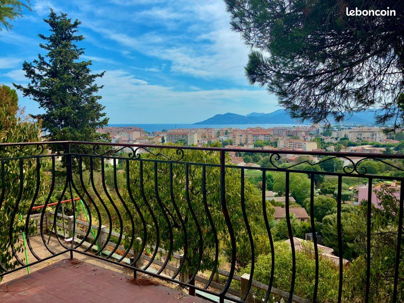 Maison 8 pièces 232 m² · à Cannes · 232 m² · 1 190 000 €