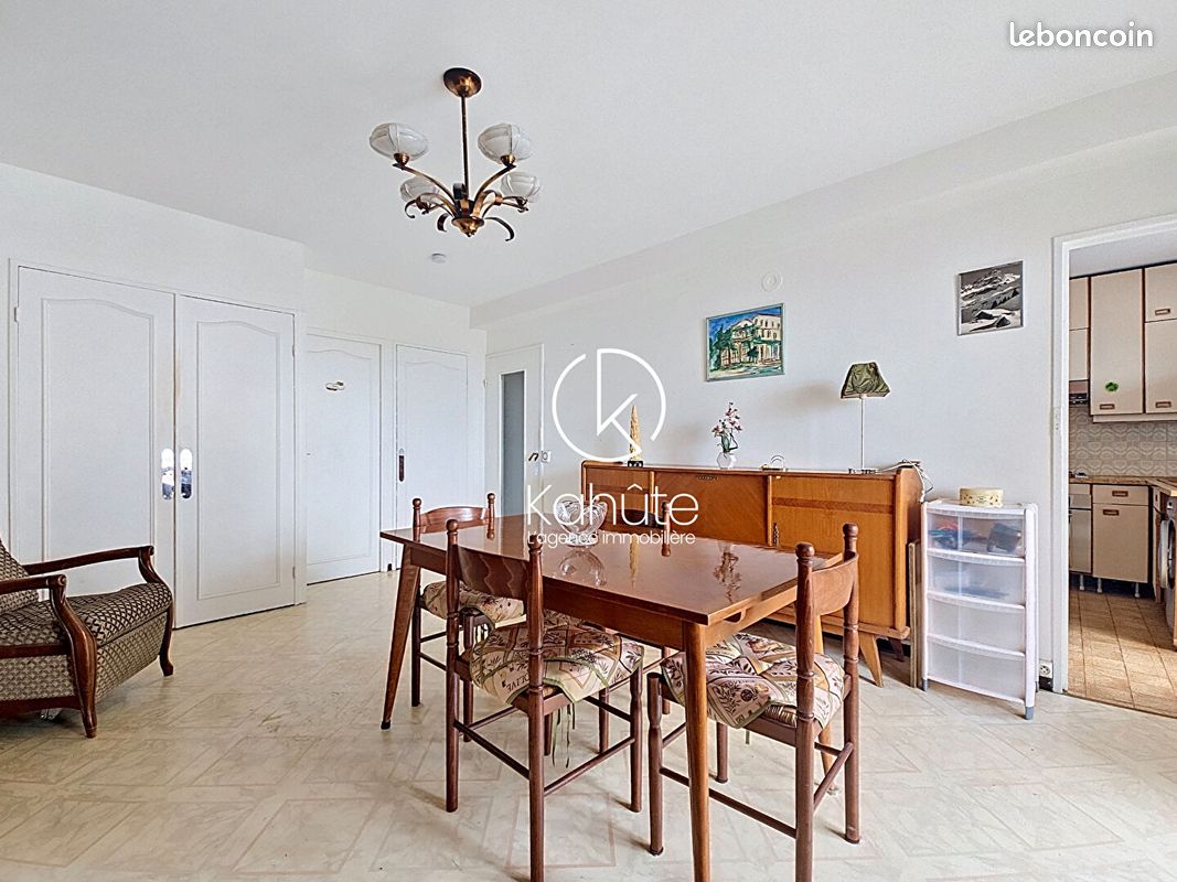 Appartement 3 pièces 57 m² · à Sainte-Foy-lès-Lyon · 57 m² · 160 000 €
