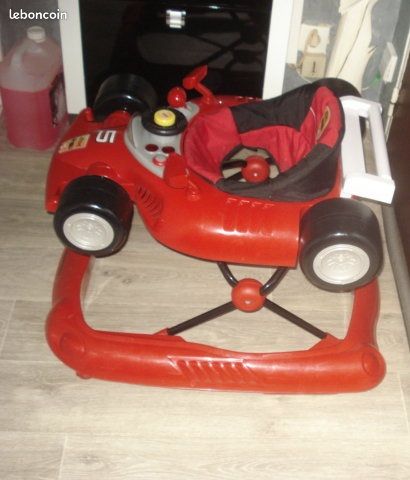Trotteur ferrari Équipement bébé
