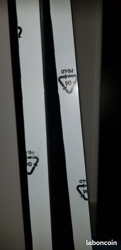Planches de couleur noir en bois stratifié pour étagères (image 2)