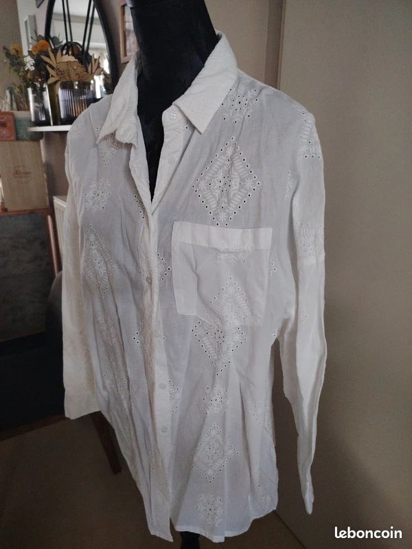 Chemise broderies anglaises neuve Damart 46/48 (image 1)