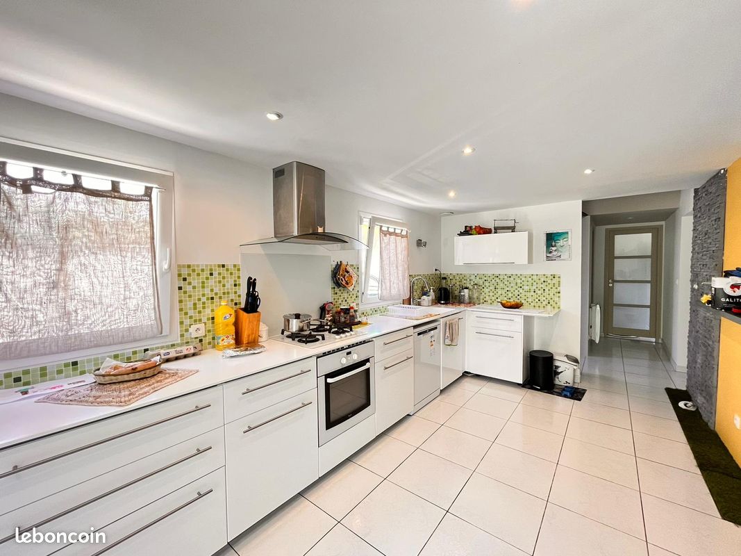 Maison 4 pièces 144 m² - Hagetmau 40700 (image principale 5)