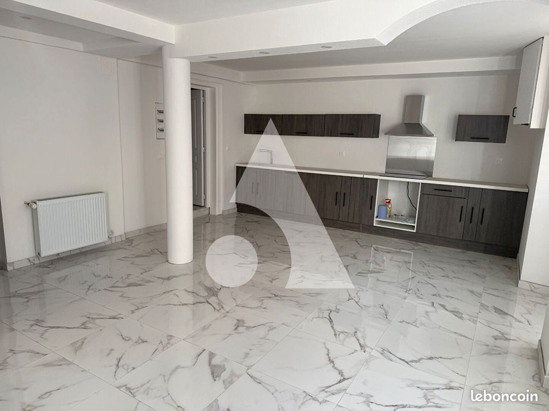 Appartement 4 pièces 111 m² · à Delle · 111 m² · 180 000 €