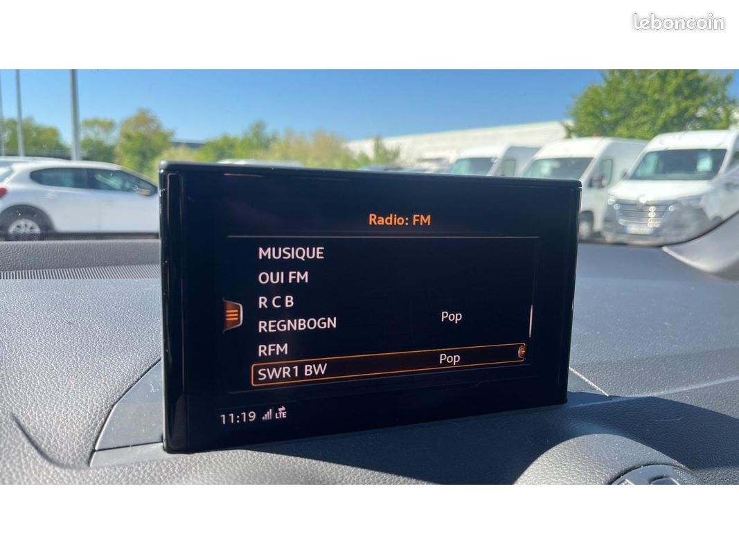 AUDI Q2 1.4 TFSI ESSENCE 150 BVA S Line - CAMERA DE RECUL / SIEGES CHAUFFANTS / BLUETOOTH (image 32)
