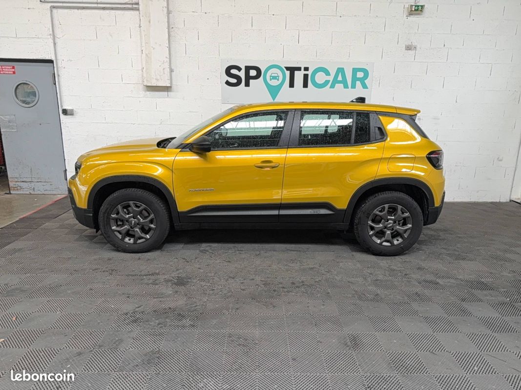 JEEP Avenger 1.2 Turbo T3 100 ch e-Hybrid BVR6 Longitude (image 17)