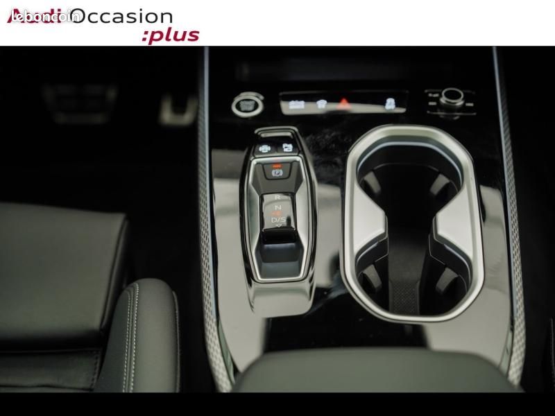 Audi A6 Avant 2.0 TFSI 299ch e-hybrid S line Quattro S tronic 7 (image 23)