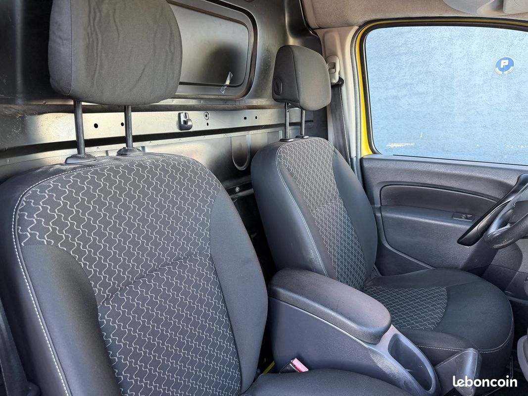 Renault KANGOO II EXPRESS 1.5 DCI 75 COMPACT GRAND CONFORT (image 12)