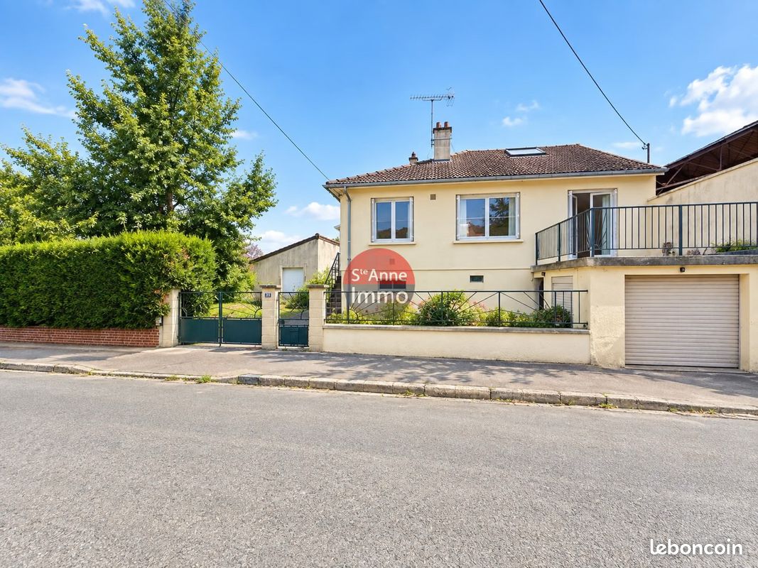 Maison 8 pièces 190 m² · à Rosières-en-Santerre · 190 m² · 199 900 €