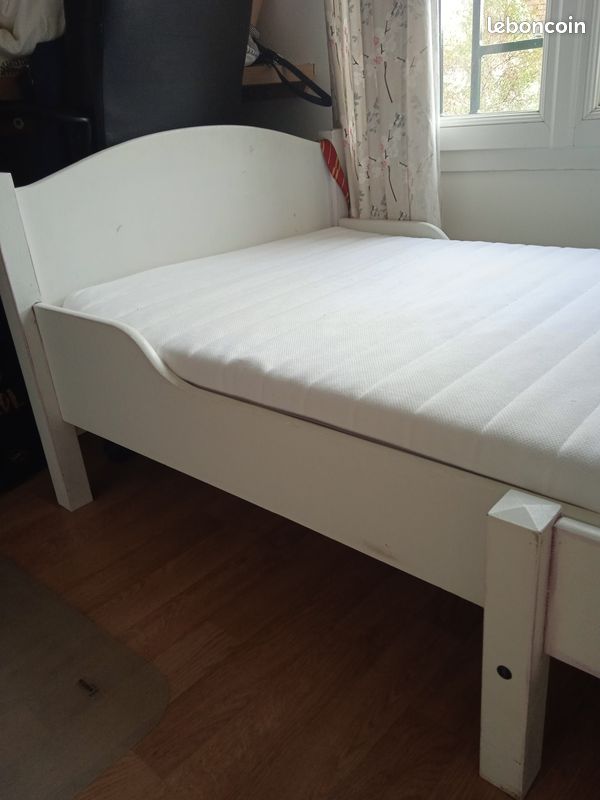 Lit évolutif en bois blanc IKEA+ matelas (image 3)