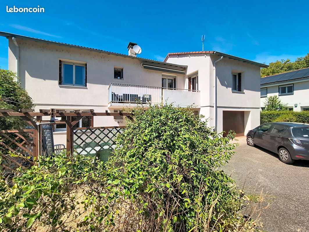 Maison 7 pièces 207 m² · à Caluire-Et-Cuire · 207 m² · 650 000 €