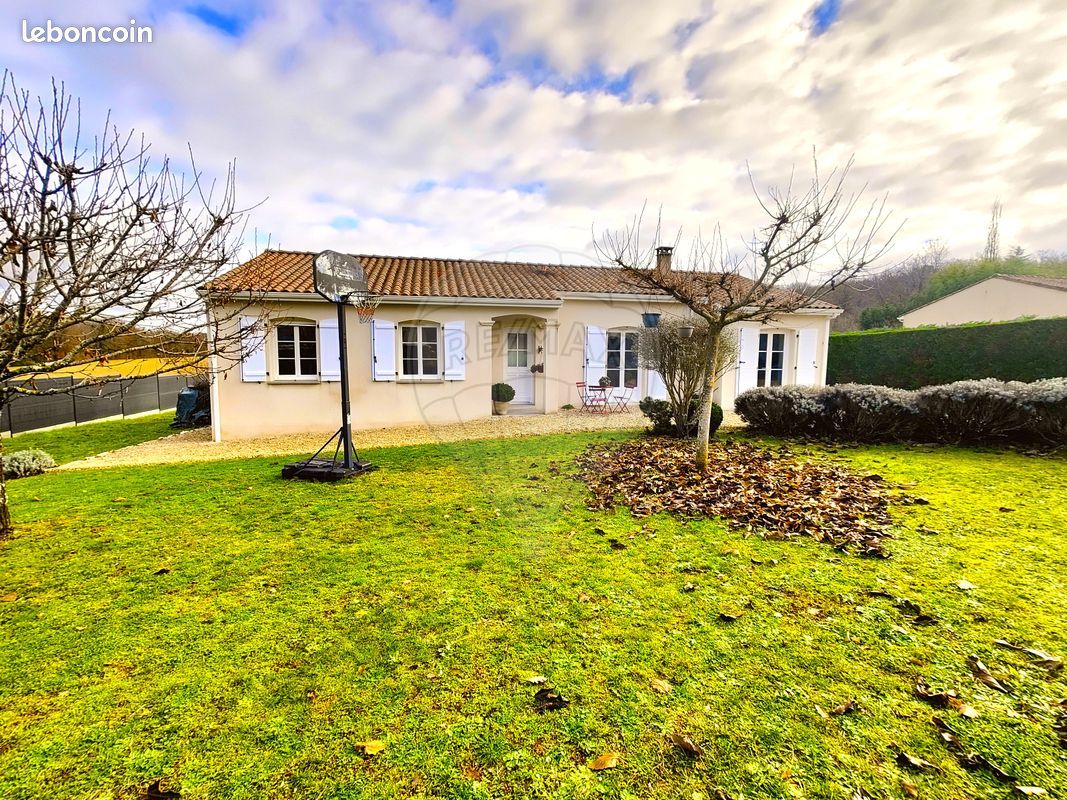 Maison 5 pièces 121 m² - Bouëx 16410 (image principale 0)