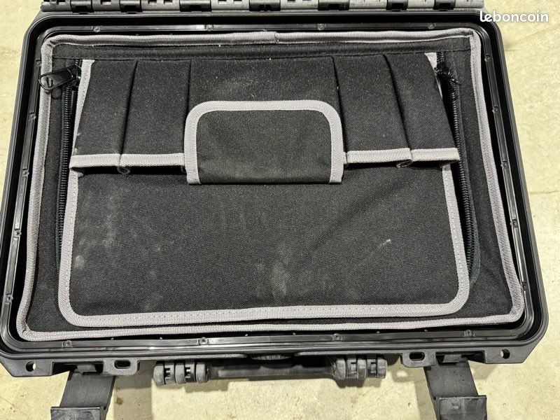 Caisse à outils type peli case (image 3)