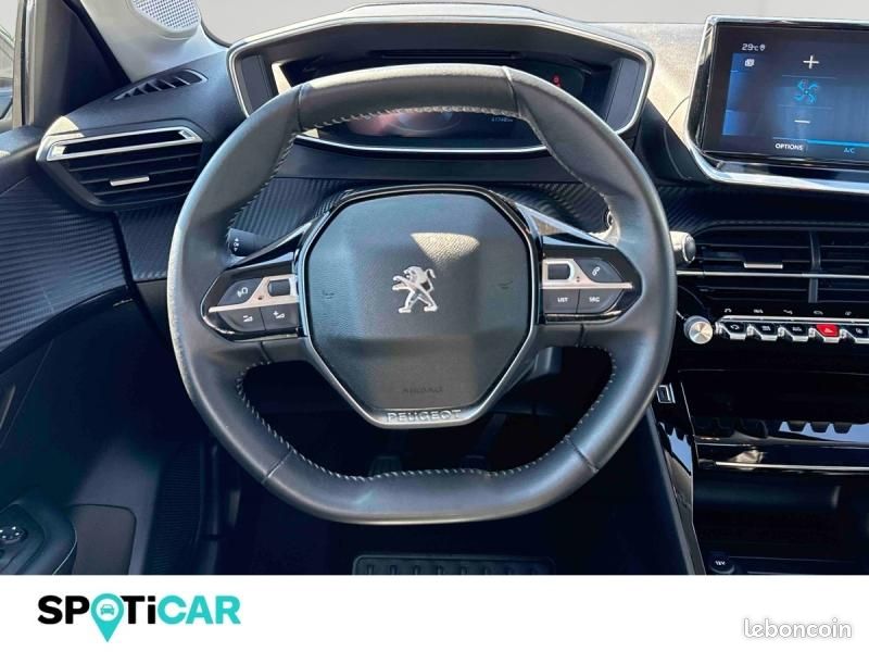 Peugeot 208 1.2 PureTech 100ch S&S Allure 118g (image 13)