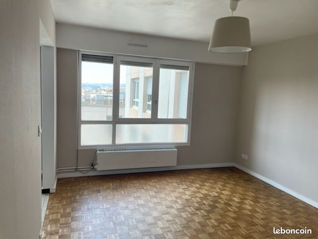 Appartement 1 pièce 32 m² · à Saint-Étienne · 32 m² · 405 €/mois