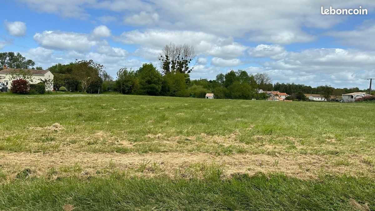 Terrain 533 m² · à Pisany · 533 m² · 54 500 €