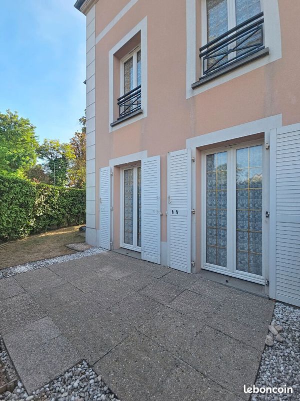 Maison 6 pièces 129 m² · à Brunoy · 129 m² · 384 000 €