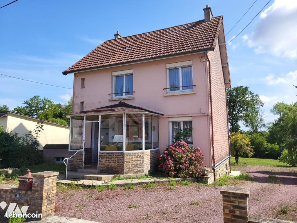 Maison 4 pièces 100 m² · à Souleuvre en Bocage · 100 m² · 157 500 €