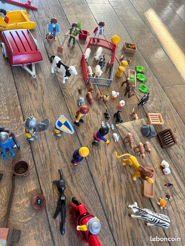 Lot de playmobils, animaux et accessoires (image 3)