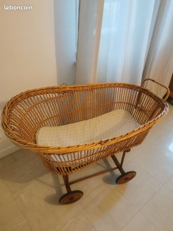 Berceau / couffin bébé osier (image 2)