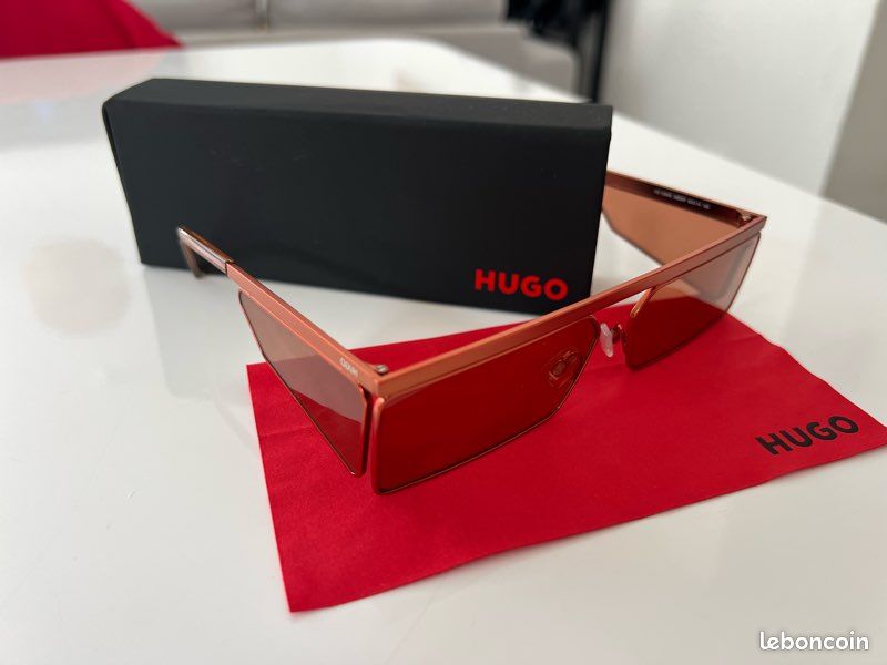 Lunette de soleil / HUGO BOSS (image 1)