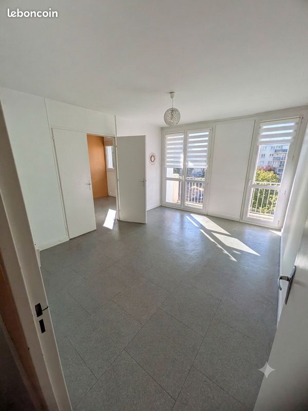 Appartement 3 pièces 54 m² · à Cholet · 54 m² · 750 €/mois