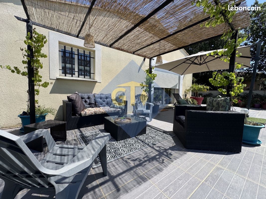 Maison 5 pièces 140 m² · à Saint-Paul-les-Fonts · 140 m² · 370 000 €